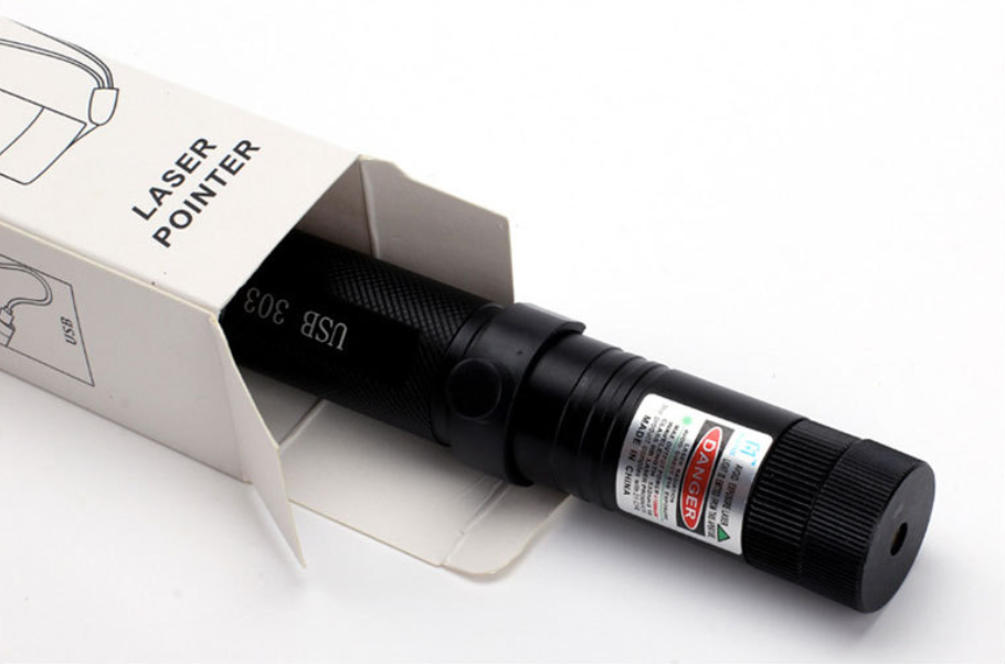 Leistungsstarker Laserpointer mit Langstrecken-Funktion