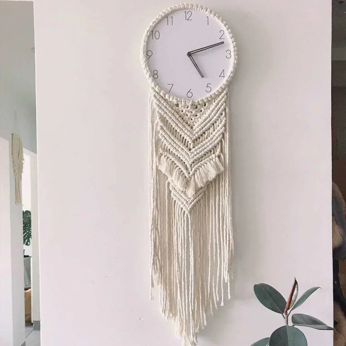 Wanduhr im Boho-Stil