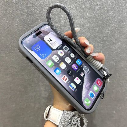 MagSafe iPhone-Hülle mit faltbarem Glaskamerenschutz