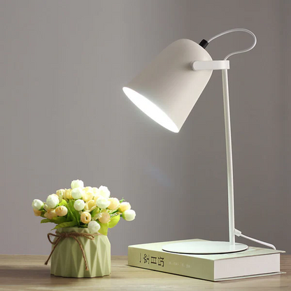 Nordic Tischlampe mit Eisen Eimer Design und Macaron Farben – Kreativ &amp; Modern