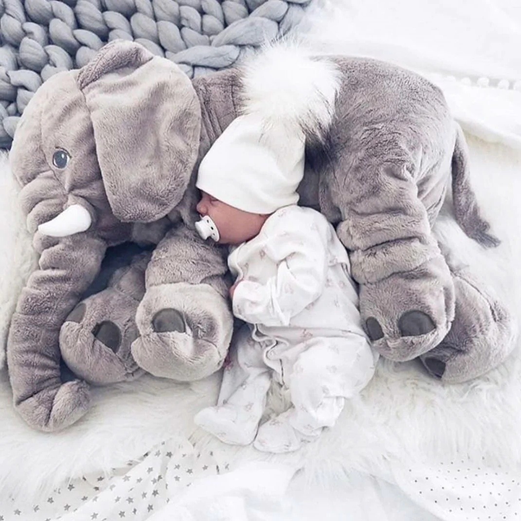 Baby Elefant Kuschelkissen