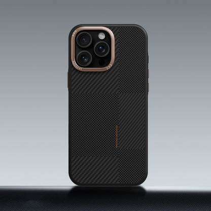 CoreEdge BlackGold Carbon Case – Magnetisch bereit &amp; Linsenschutz