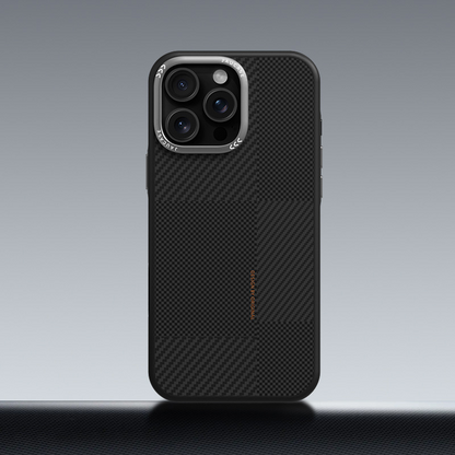 CoreEdge BlackGold Carbon Case – Magnetisch bereit &amp; Linsenschutz