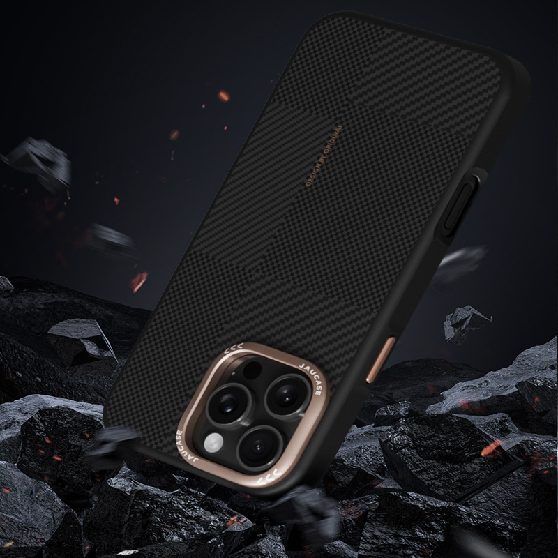 CoreEdge BlackGold Carbon Case – Magnetisch bereit &amp; Linsenschutz