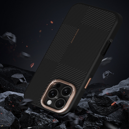 CoreEdge BlackGold Carbon Case – Magnetisch bereit &amp; Linsenschutz