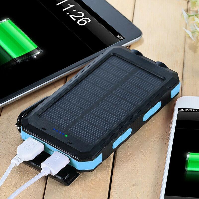 Solar-Powerbank mit LED-Taschenlampe und Zwei USB-Ausgängen