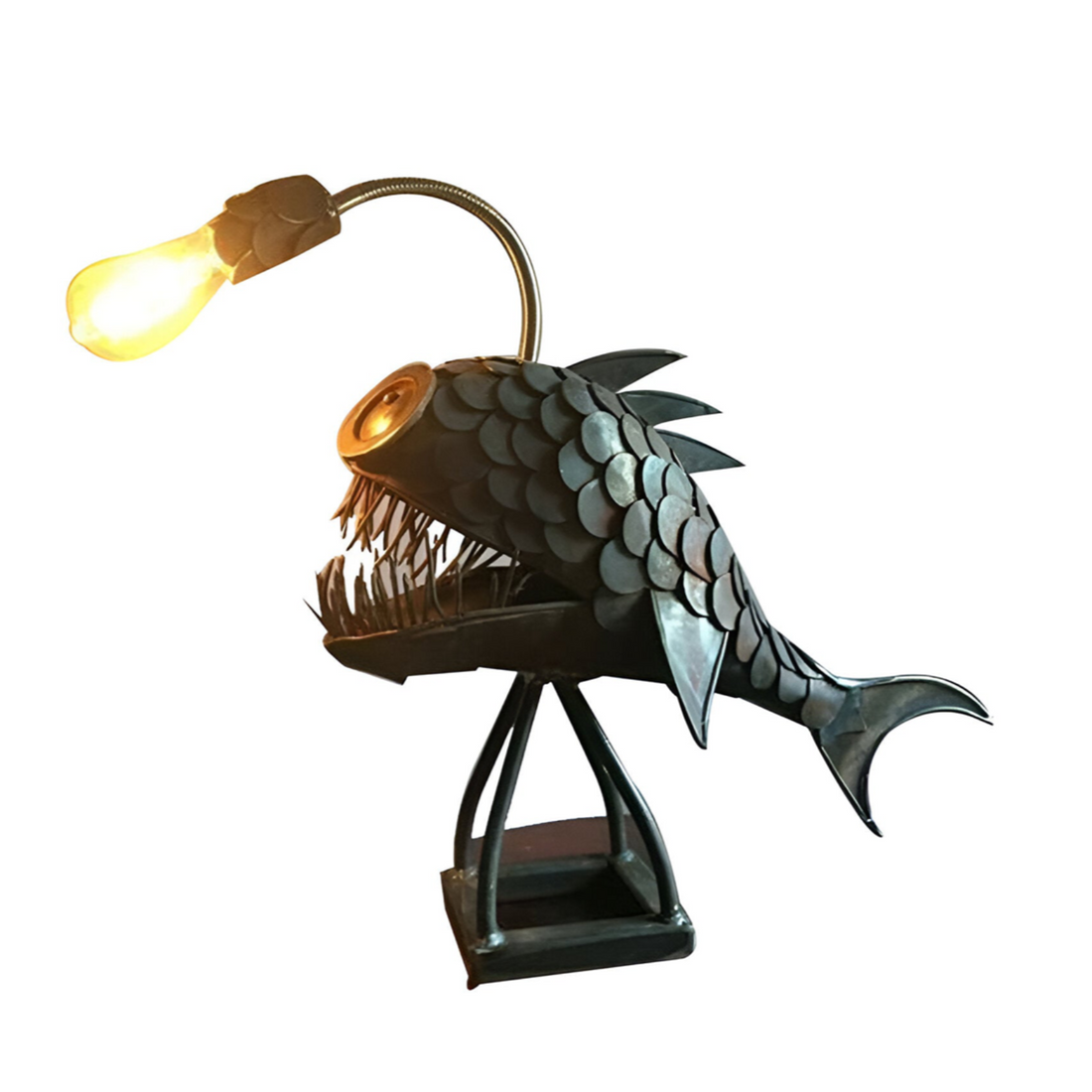 Steampunk Anglerfischlampe – Coole &amp; Ungewöhnliche Stehlampe für Ihr Zuhause