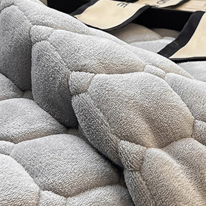 Weiche Tagesdecke - Modern, Fluffy &amp; Gemütlich