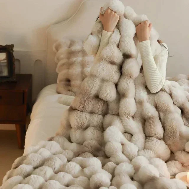 Kuschelige Kunstfelldecke - Bequeme Tragbare Decke - VeluLuxe