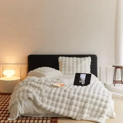 Kuschelige Kunstfelldecke - Bequeme Tragbare Decke - VeluLuxe
